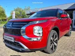 Rot Neu 2025 Mitsubishi Outlander P-HEV Edition SUV | 57.240 €