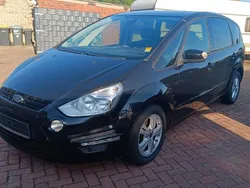 Schwarz Gebraucht 2013 Ford S-MAX Business Edition Van / Kleinbus | 9.050 € (Etwas zu teuer)