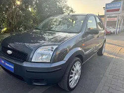 Grau Gebraucht 2005 Ford Fusion Ambiente Limousine | 3.250 € (Etwas zu teuer)