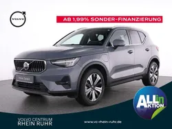 Grau thunder grey / metallic Gebraucht 2022 Volvo XC40 Plus SUV | 33.850 € (Fairer Preis)