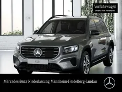 Grau Gebraucht 2025 Mercedes GLB200 Progressive SUV | 44.850 € (Fairer Preis)
