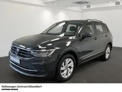Grau Gebraucht 2022 VW Tiguan Life SUV | 30.990 € (Guter Preis)