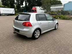 Silber Gebraucht 2004 VW Golf IV Comfortline Limousine | 3.990 € (Etwas zu teuer)