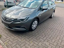 Grau Gebraucht 2017 Opel Astra Kombi | 4.900 € (Superpreis)