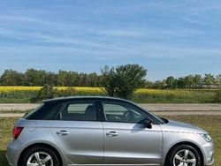 Weiß Gebraucht 2016 Audi A1 Sportback Kleinwagen | 14.400 € (Fairer Preis)