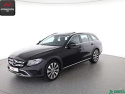 Schwarz (metallic) Gebraucht 2019 Mercedes E220 Kombi | 31.740 € (Fairer Preis)