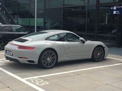Grau Gebraucht 2017 Porsche 911 Carrera 4S Coupé | 110.900 € (Teuer)
