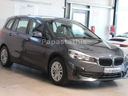 Grau Gebraucht 2021 BMW 216 Gran Tourer Van / Kleinbus | 17.990 € (Guter Preis)