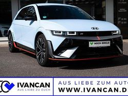 Performance blue (matt) Gebraucht 2024 Hyundai Ioniq 6 Limousine | 52.990 €