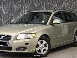 Beige Gebraucht 2009 Volvo V50 Momentum Kombi | 3.800 € (Etwas zu teuer)