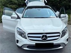 Weiß Gebraucht 2016 Mercedes GLA180 Urban SUV | 13.500 €