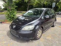 Schwarz Gebraucht 2005 VW Golf Plus Cross Trendline Van / Kleinbus | 1.250 € (Superpreis)