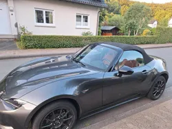 Grau Gebraucht 2020 Mazda MX5 Cabrio | 25.500 € (Etwas zu teuer)