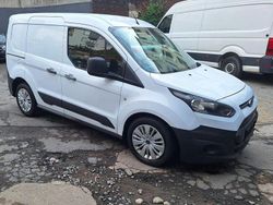 Weiß Gebraucht 2015 Ford Transit Limousine | 4.199 €