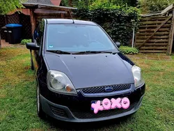 Blau Gebraucht 2006 Ford Fiesta Kleinwagen | 1.600 € (Fairer Preis)