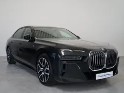 Schwarz Gebraucht 2023 BMW 740 M Sport Limousine | 89.950 € (Fairer Preis)
