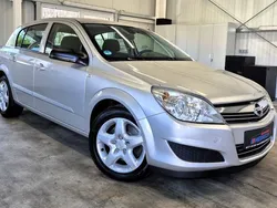 Silber Gebraucht 2007 Opel Astra Catch Me Limousine | 3.990 € (Etwas zu teuer)