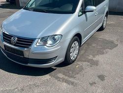 Silber Gebraucht 2007 VW Touran Van / Kleinbus | 4.550 € (Fairer Preis)
