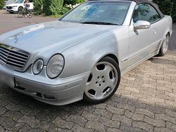 Silber Gebraucht 2001 Mercedes CLK200 Cabrio | 6.199 € (Fairer Preis)