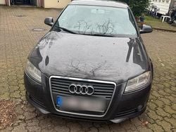 Grau Gebraucht 2009 Audi A3 Kleinwagen | 1.300 €