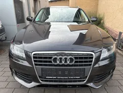 Grau Gebraucht 2011 Audi A4 Attraction Kombi | 6.500 € (Guter Preis)