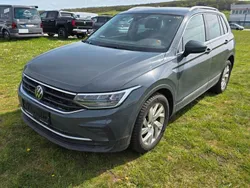 Grau Gebraucht 2023 VW Tiguan Move SUV | 22.990 € (Superpreis)