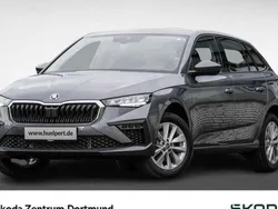 Graphitegrau metallic Gebraucht 2024 Skoda Scala Selection Kleinwagen | 23.888 € (Teuer)