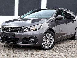 Grau Gebraucht 2021 Peugeot 308 SW Allure Kombi | 13.400 € (Guter Preis)