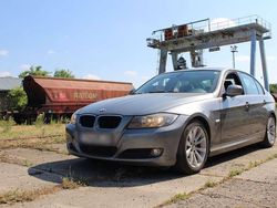 Grau Gebraucht 2009 BMW 318 Limousine | 4.500 € (Fairer Preis)