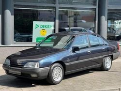 Blau Gebraucht 2005 Opel Omega Limousine | 5.950 € (Teuer)