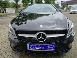 Schwarz (kosmosschwarz) Gebraucht 2015 Mercedes CLA180 Urban Limousine | 18.500 € (Fairer Preis)