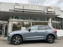 Grau Gebraucht 2021 Volvo XC60 R-Design SUV | 42.490 € (Fairer Preis)