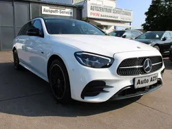 Polarweiß Gebraucht 2021 Mercedes E300 AMG Kombi | 33.950 € (Fairer Preis)