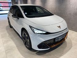 Weiss Neu 2025 Cupra Born Kleinwagen | 32.990 €