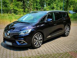 Violet Gebraucht 2018 Renault Grand Scénic IV Initiale Paris Van / Kleinbus | 15.700 € (Etwas zu teuer)