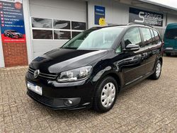 Schwarz Gebraucht 2015 VW Touran Trendline Van / Kleinbus | 7.950 € (Guter Preis)