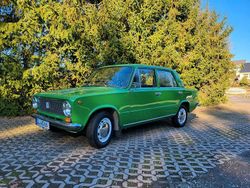Grün Gebraucht 1977 Lada 2101 Limousine | 7.990 €