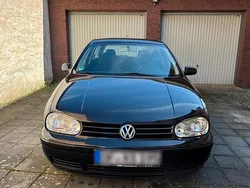 Schwarz Gebraucht 1999 VW Golf IV Limousine | 1.950 € (Fairer Preis)