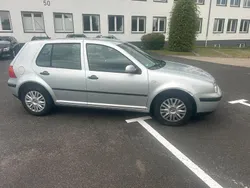 Silber Gebraucht 2002 VW Golf IV Limousine | 750 € (Guter Preis)
