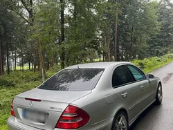 Silber Gebraucht 2005 Mercedes E55 AMG AMG Limousine | 26.900 € (Fairer Preis)