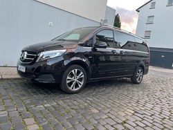 Schwarz Gebraucht 2017 Mercedes V250 Van / Kleinbus | 37.900 € (Fairer Preis)