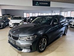 Grau Gebraucht 2022 BMW 320 Sport Line Limousine | 19.990 € (Guter Preis)