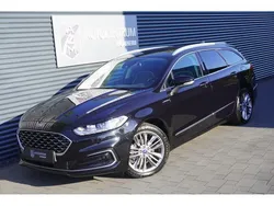 (obsidianschwarz metallic) Gebraucht 2021 Ford Mondeo Vignale Kombi | 26.168 € (Etwas zu teuer)