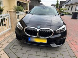 Schwarz Gebraucht 2022 BMW 118 Kleinwagen | 19.050 € (Guter Preis)