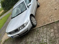 Blau Gebraucht 2000 Audi A4 Kombi | 1.750 € (Superpreis)
