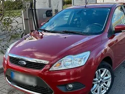 Rot Gebraucht 2008 Ford Focus Kombi | 2.500 € (Fairer Preis)
