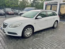 Weiß Gebraucht 2012 Opel Insignia Kombi | 2.300 € (Guter Preis)