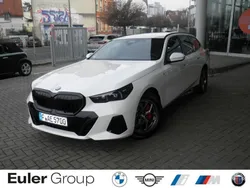 Alpinweiss iii Gebraucht 2025 BMW 520 Performance Kombi | 53.550 € (Superpreis)