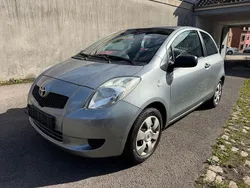 Silber Gebraucht 2007 Toyota Yaris Cool Kleinwagen | 1.900 € (Guter Preis)