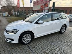 Weiß Gebraucht 2019 VW Golf VII Kombi | 14.950 € (Guter Preis)